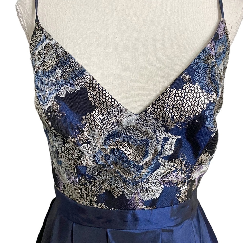 Badgley Mischka Blue Embroidered Top Fit and Flare Formal Evening Dress NWT - Picture 3 of 16